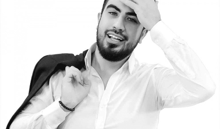 Ali Metin (Arsız Bela) – Aktı Gözyaşlarım Şarkı Sözleri