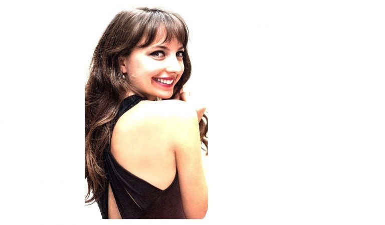 Ezgi Aktan – Sarı Şarkı Sözleri