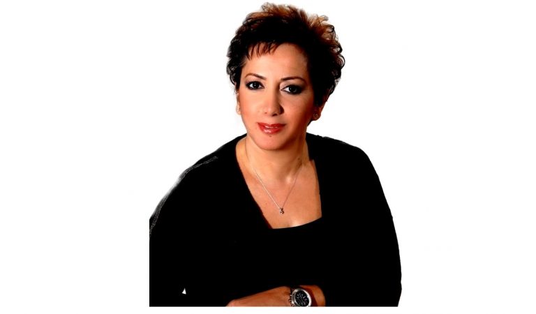 Aysun Gültekin – Telli Turnam Göç Ederken Buradan Şarkı Sözleri