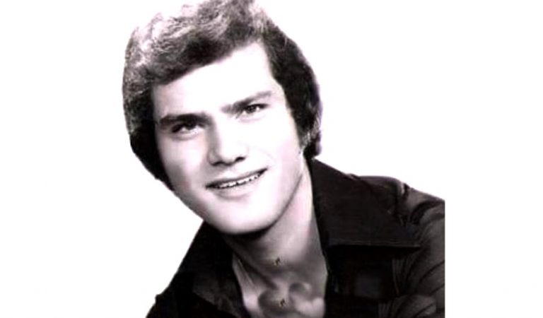 Yavuz Taner – Sende Sevgi Yok Şarkı Sözleri