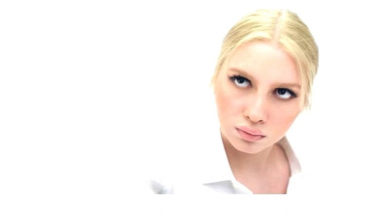 Aleyna Tilki – Oyuncak Gibi Şarkı Sözleri