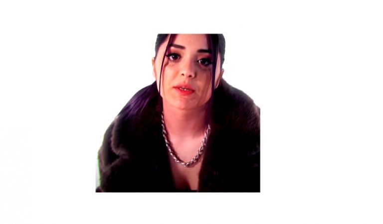 Elanur – Tic Tac Toe Şarkı Sözleri