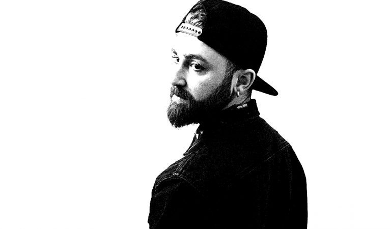 Emre Şakar – Derbeder Şarkı Sözleri