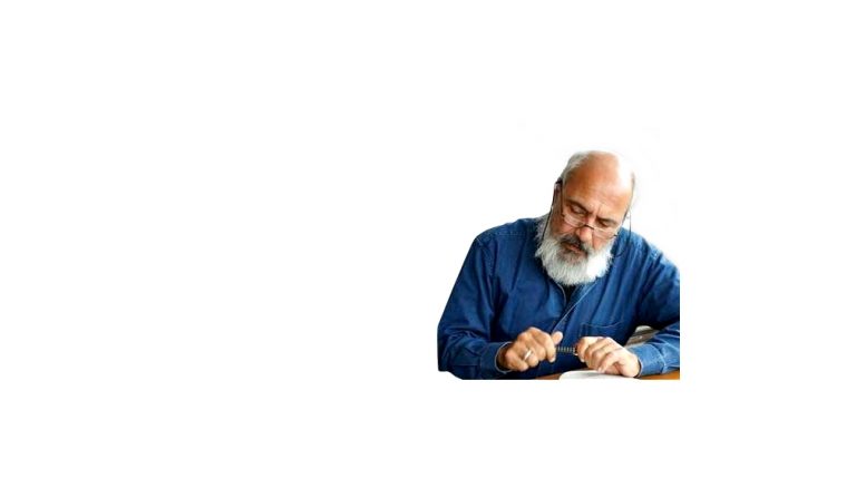 Enis Batur