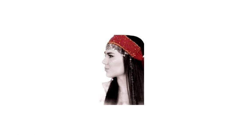 Ümran Gülcan – Yalnızım Şarkı Sözleri