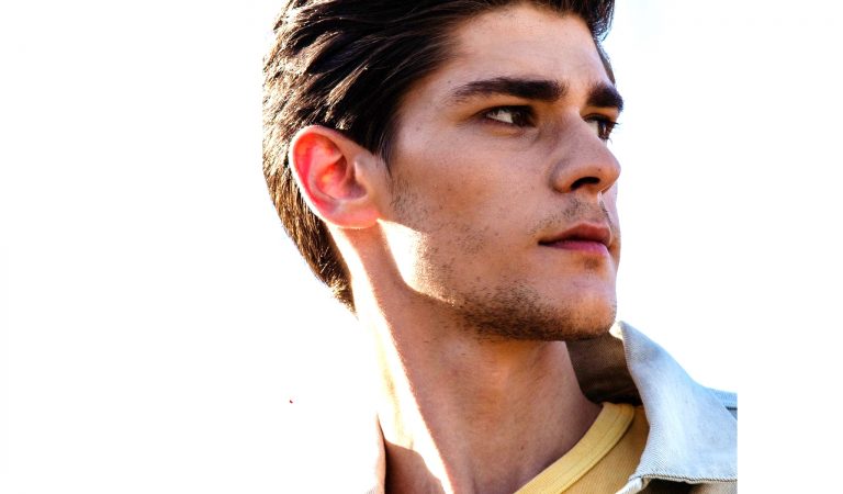 Soner Han – Böyle Aşık Olunmaz Şarkı Sözleri