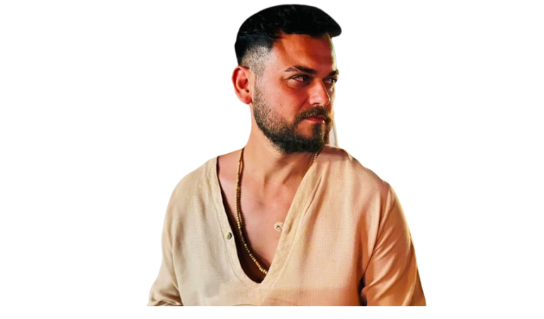 Seçkin Selek – Vazgeçmedim Hiç Şarkı Sözleri